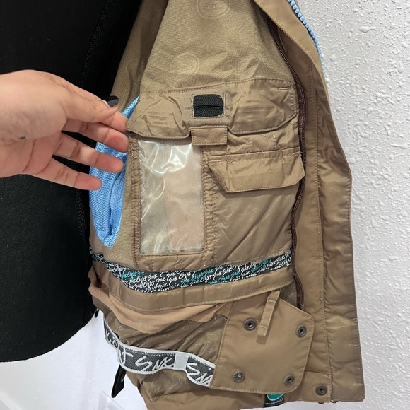 686 Brown Ski Jacket size XS - Picture 9 of 16